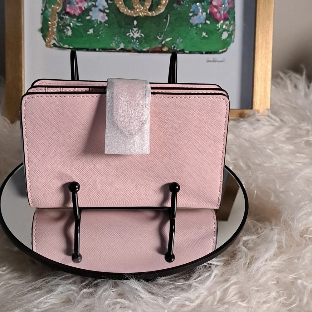 Kate Spade NWTs Staci Medium Billfold